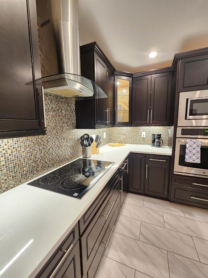 The Villa Orlando@College Park. Sleeps16 Exteriér fotografie